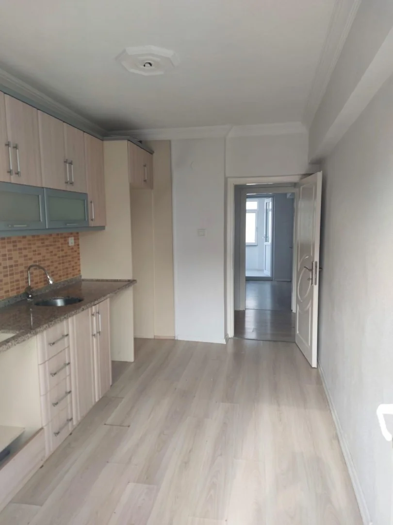 ÇARŞI MERKEZDE KİRACILI SATILIK DAİRE